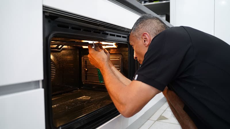 Fisher and Paykel Service and Repairs Specialist - Clint Tamihana