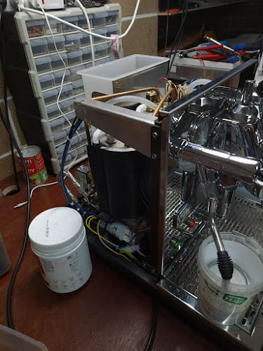 Coffee Machine Service & Repairs in Jindalee