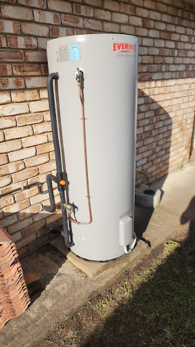 Henry's Plumbing, Electrical and Air Conditioning - Toowoomba in Harristown