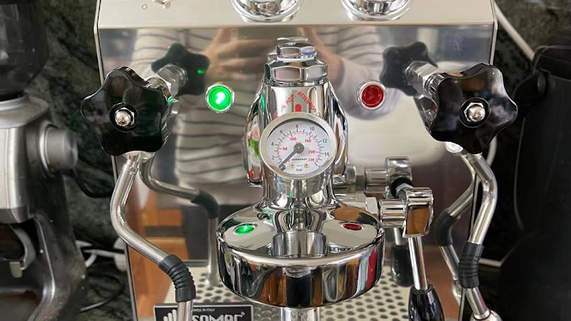 Lee's mobile coffee machine repair in Sydney